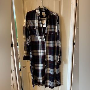 Jessica Simpson plaid duster.